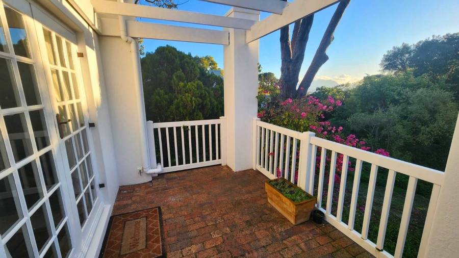 3 Bedroom Property for Sale in Zevenwacht Farm Village Western Cape